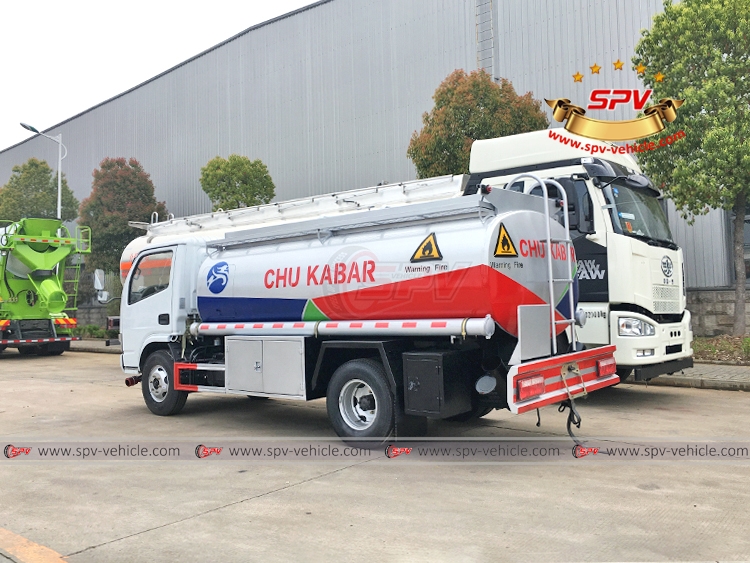 5,000 Litres Oil Tanker Bowser Dongfeng - LB